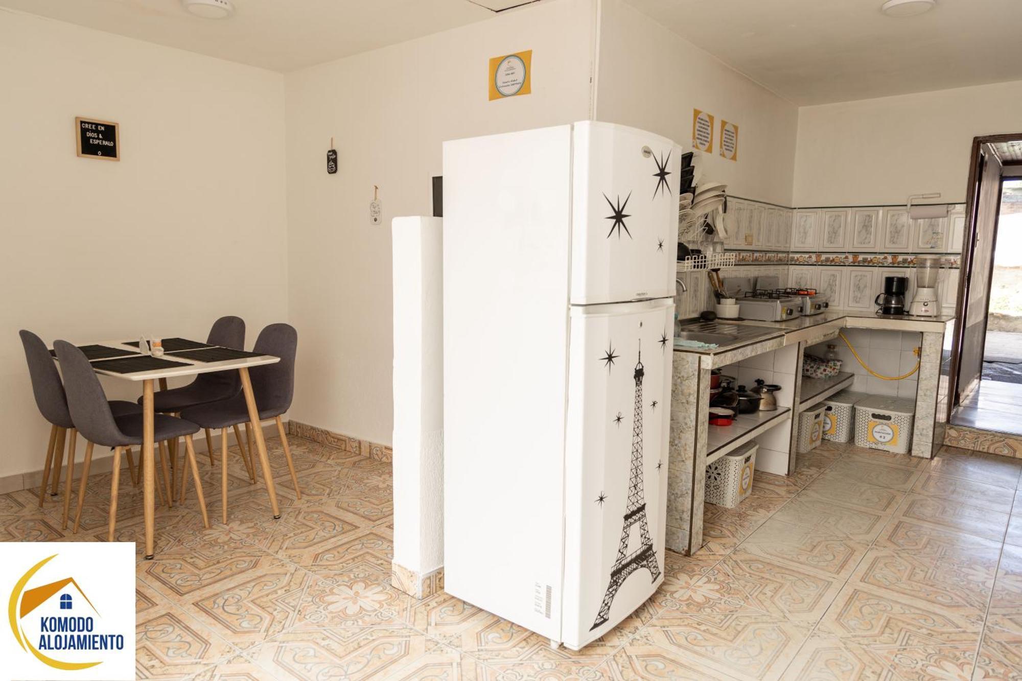 Komodo Alojamiento- Hostal Autoservicio, Ubicado Cerca Al Centro Historico - Bano Privado, Wifi , Cama 2X2 Y Agua Caliente Y Cocina Compartida Popayan Exteriér fotografie